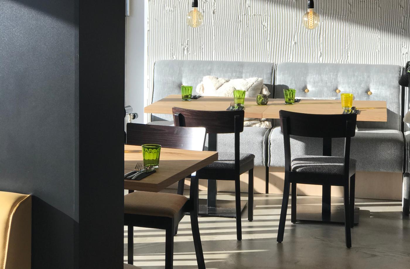 Covid-19 z druhé strany: Rekordní zájem o Nové Chabry, a ne všude restaurace krachují, některé se i nově otevřely