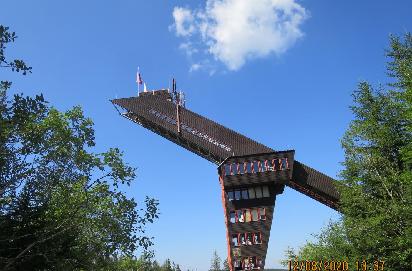 ZADOV - ROZHLEDNA, bývalý skokanský můstek