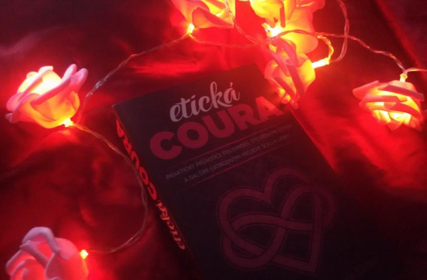 RECENZE KNIHY: Etická coura. Jsme jí každý?