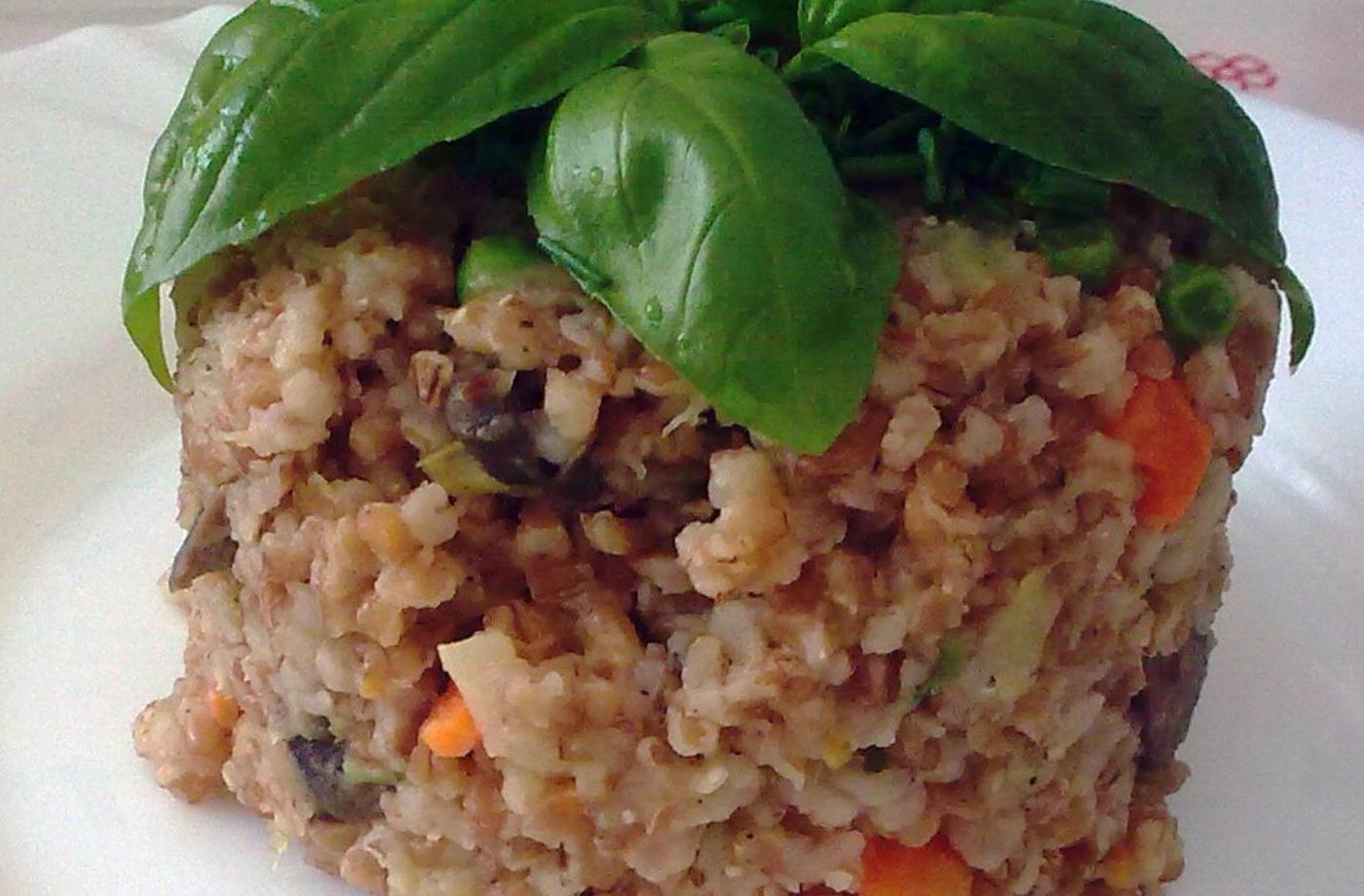 Bulgur se zeleninou a houbami