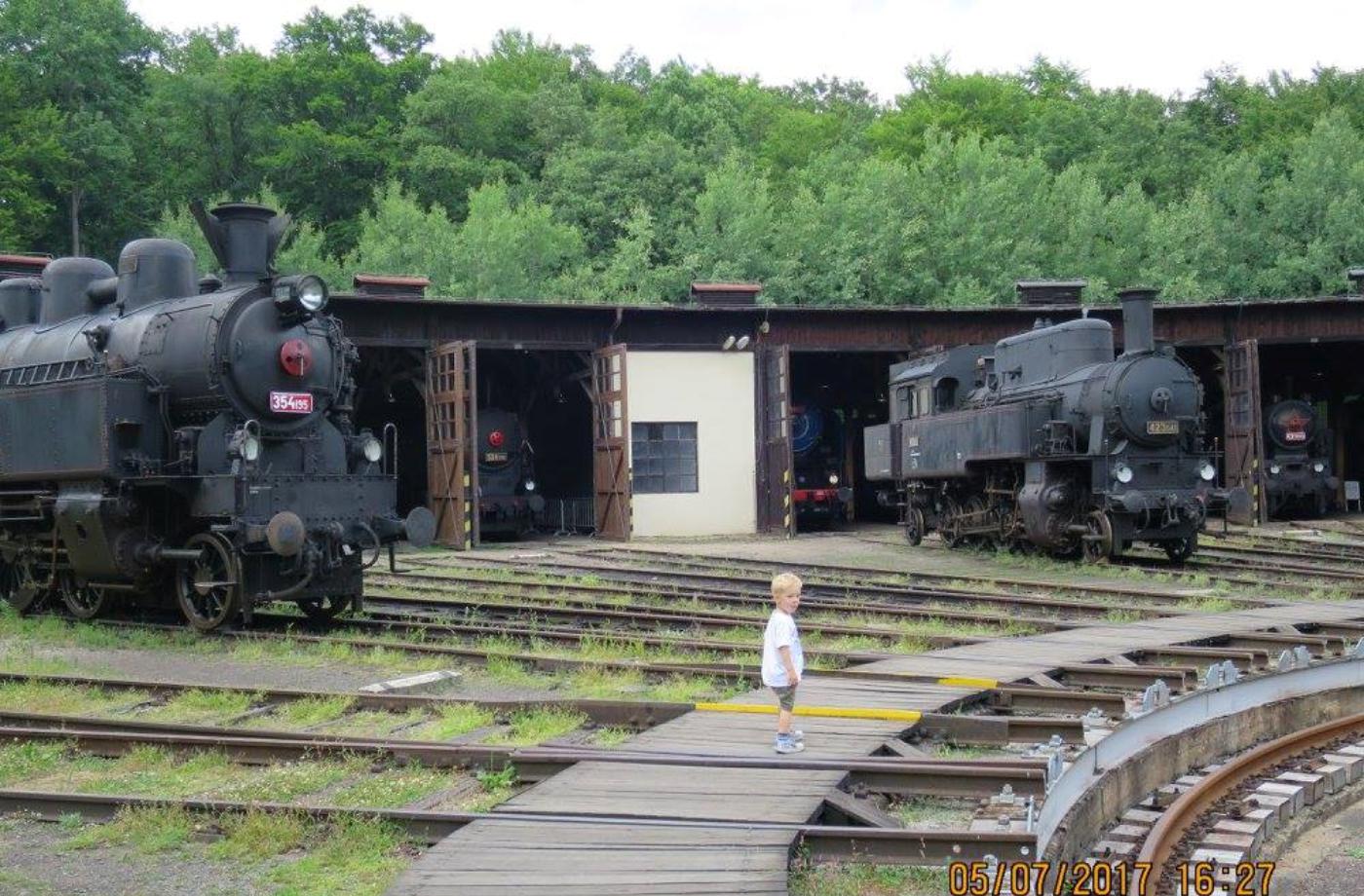 Železniční muzeum Lužná u Rakovníka