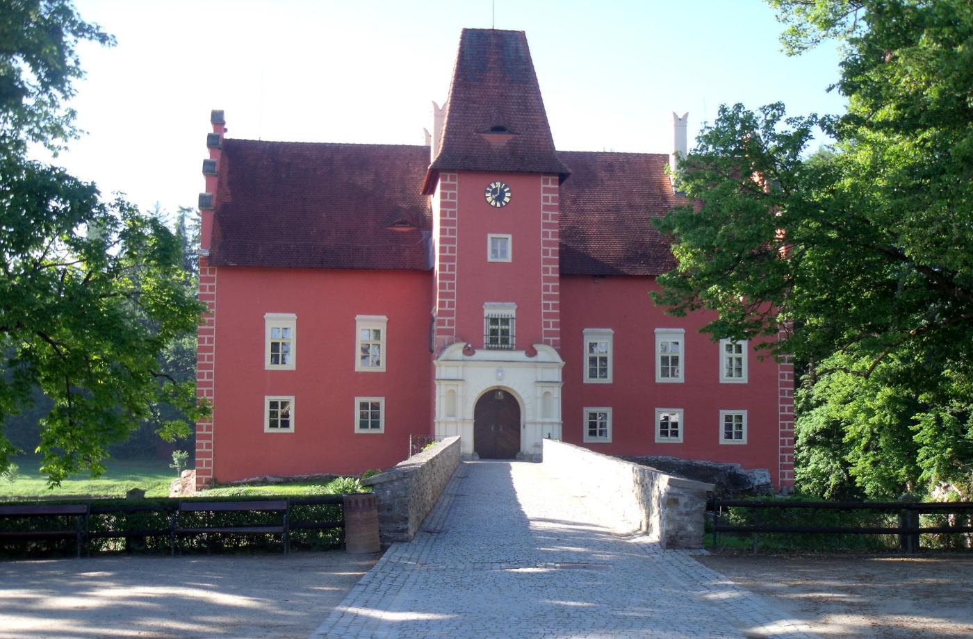 Červená Lhota