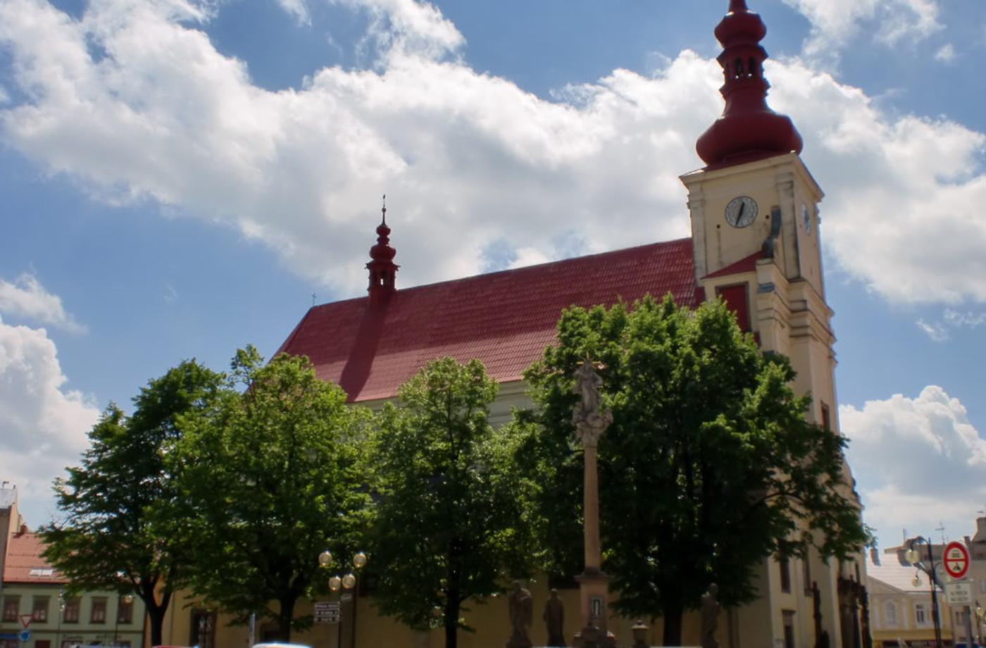 Holešov - Kostel Nanebevzetí Panny Marie a Černá kaple