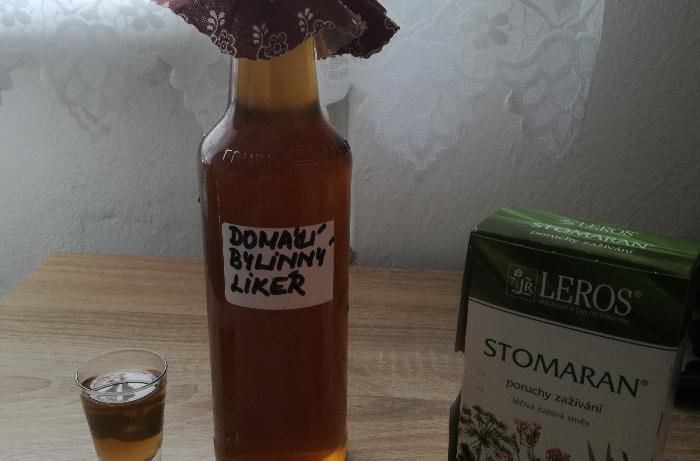 Domácí Becherovka