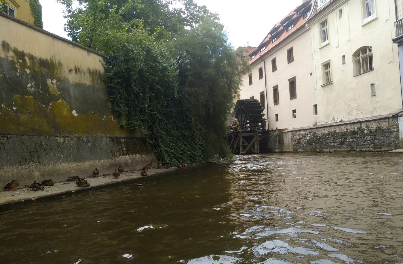 Romantika na Vltavě aneb plavba Pražskými Benátkami