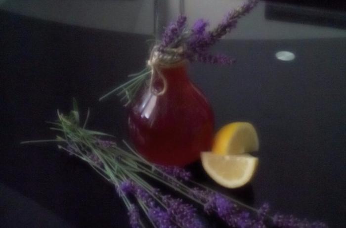 Voňavý levanduľový sirup