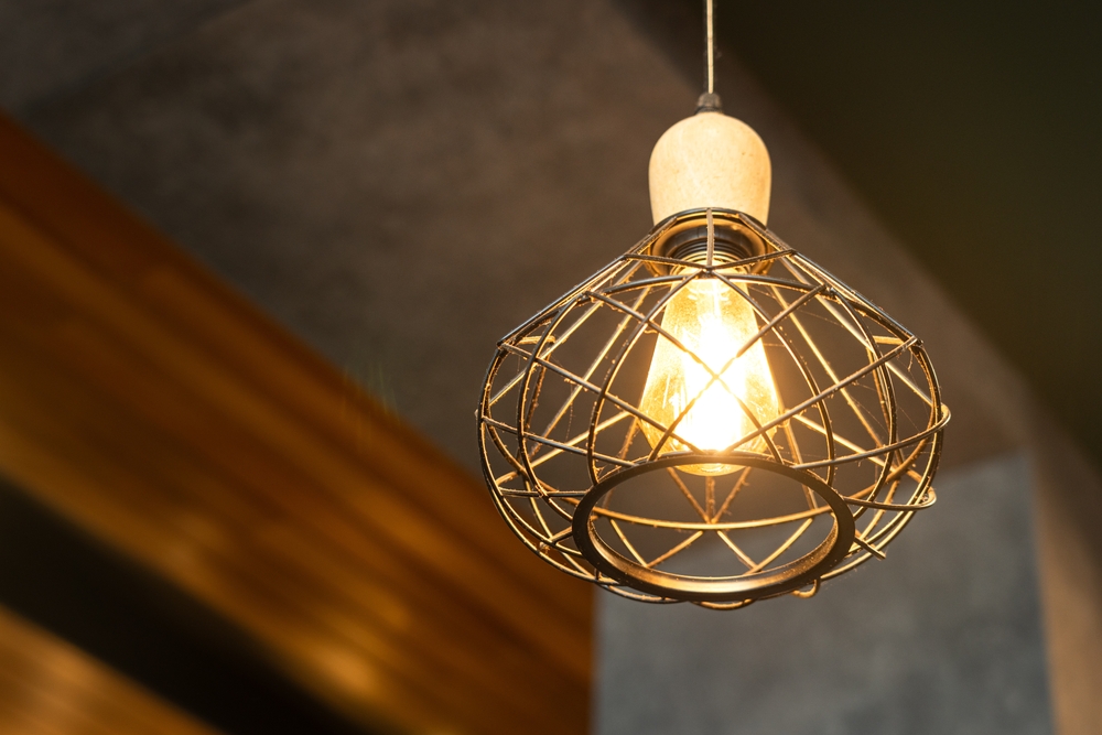 Luxury,Bird,Nest,Design,Of,A,Metal,Ceiling,Lighting,Lamp