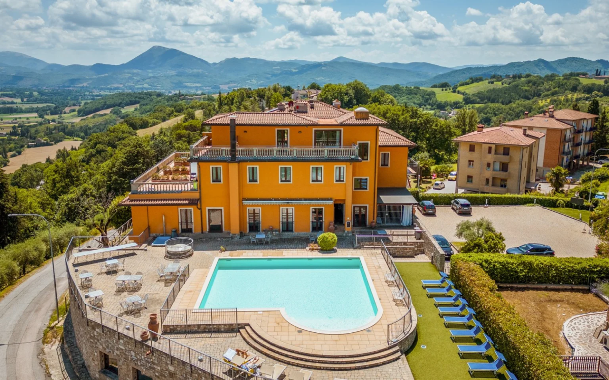 01_italie_montone_hotel_fortebraccio_01