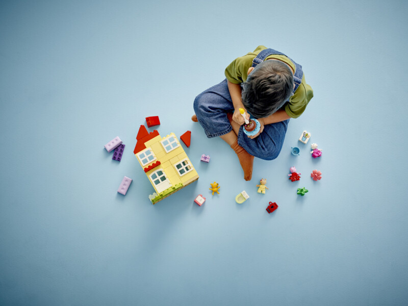 Nové stavebnice LEGO® DUPLO® podporují hravou formou emoční inteligenci u dětí