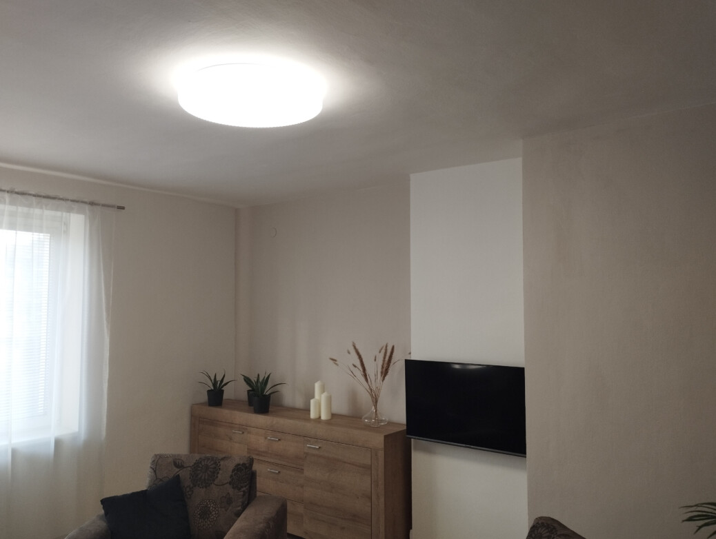 Jak řešit správné osvětlení interiéru domu a kanceláře?  Ženy s.r.o.