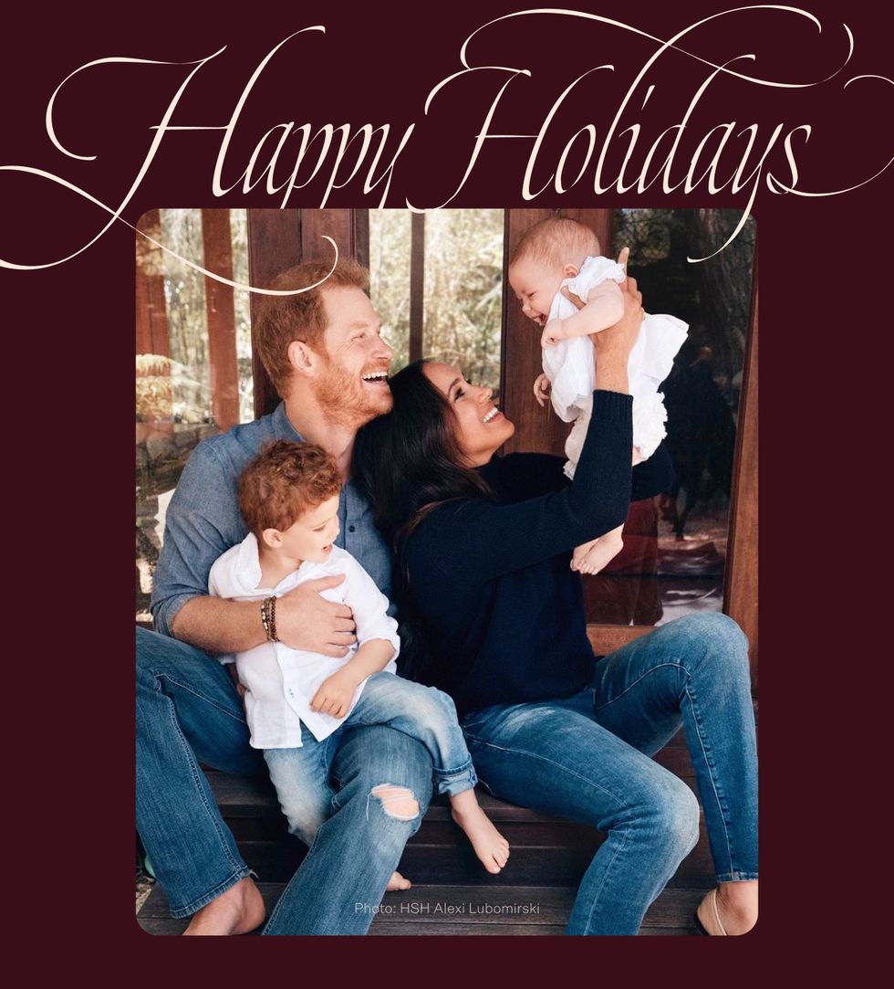 prince-harry-and-meghan-the-duke-and-duchess-of-sussex-s-family-holiday-card-4-1640268441