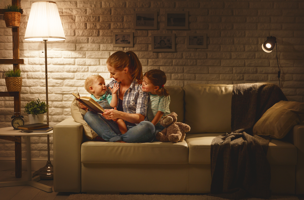 Family,Before,Going,To,Bed,Mother,Reads,Children,A,Book