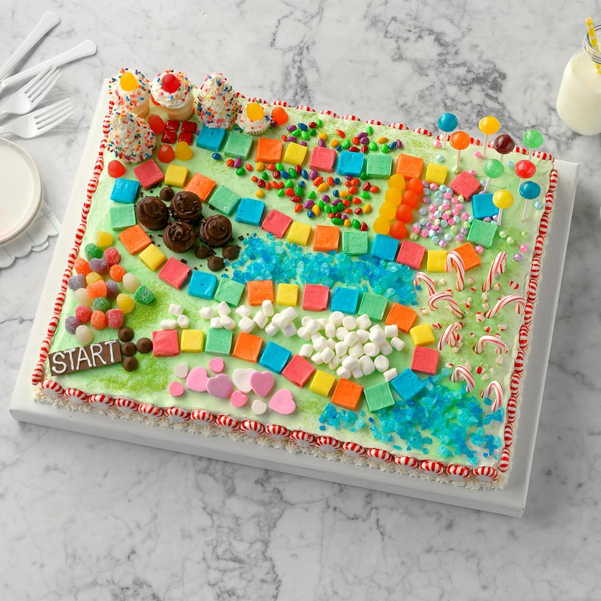 Candy-Land-Cake_EXPS_TOH.com19_39010_B11_21_2b-4