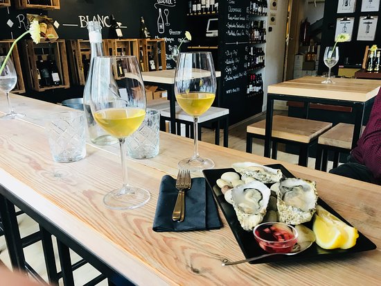 brut-wines-oysters