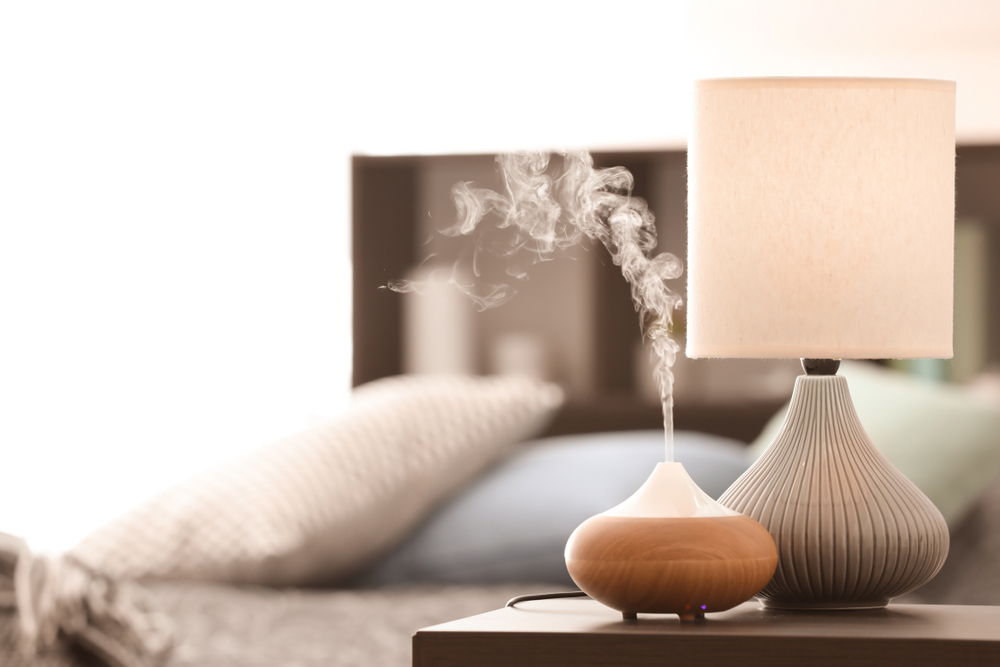 Aroma,Lamp,On,Table