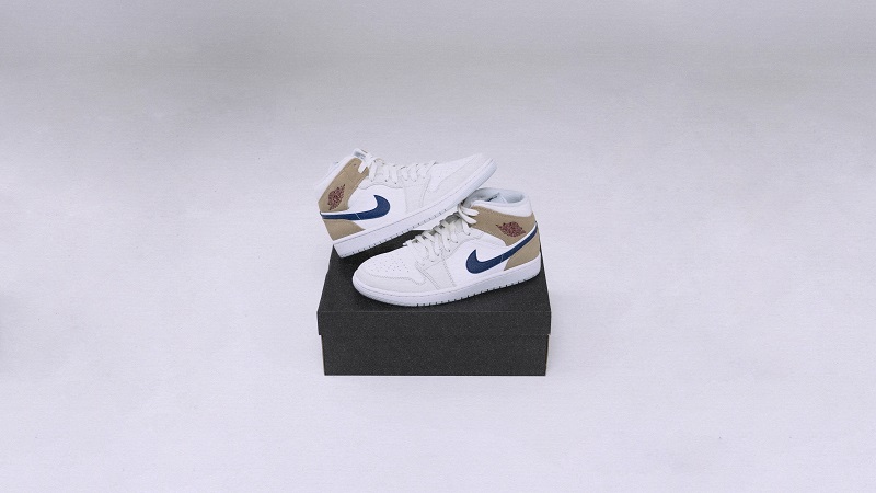 Jordan 1 Mid Tan Suede_