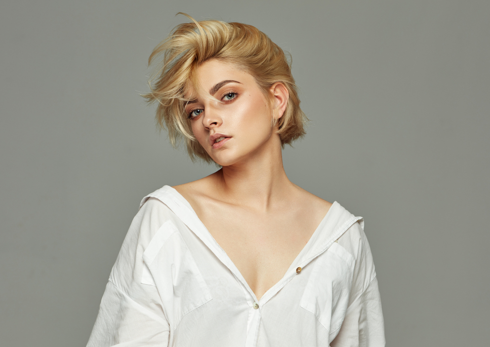 Portrait,Of,Young,Woman,With,Blond,Short,Hairstyle