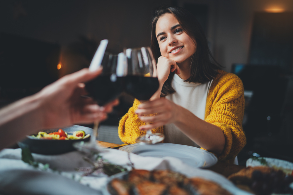 Romantic,Couple,Dating,At,Night,In,Restaurant,,Cozy,Atmosphere,,Beautiful
