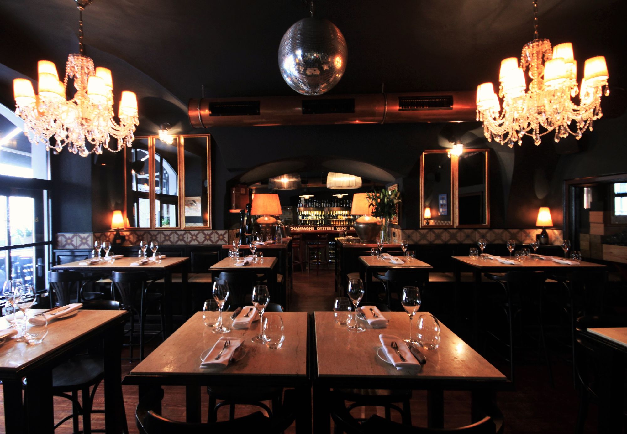 zdenek-oysters-bar