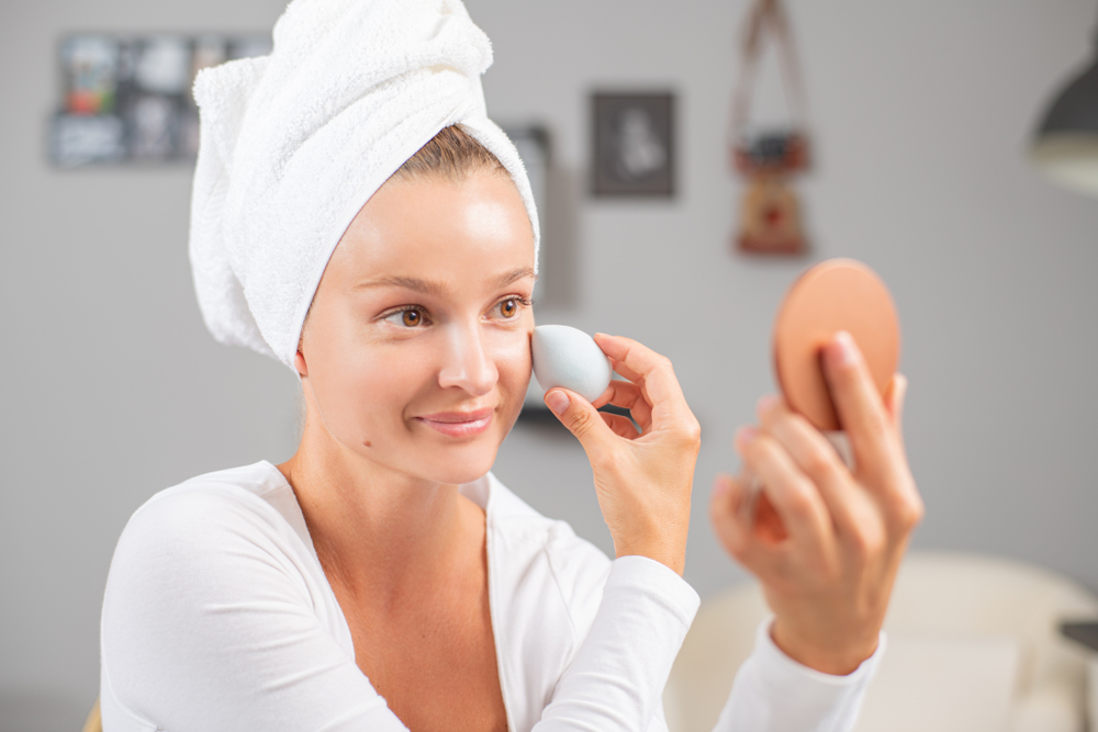 Beautiful,Woman,With,Perfect,Smooth,Healthy,Skin,Is,Applying,Foundation