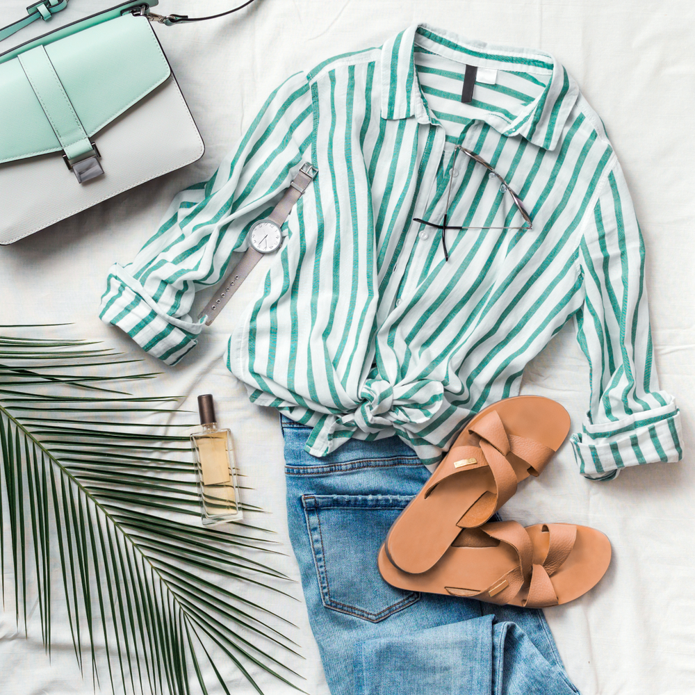 Feminine,Summer,Fashion,Composition:,Striped,Blouse,,Slippers,,Bag,,Sunglasses,,Watch,
