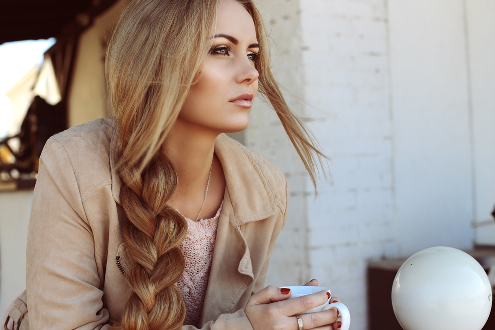 Outdoor,Photo,Of,Beautiful,Blond,Woman,With,Long,Hair,And