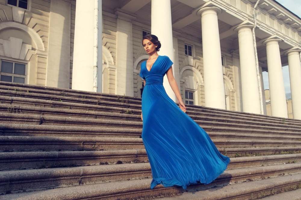 Fashion,Style,Portrait.,Young,Elegant,Woman,In,Blue,Long,Flying
