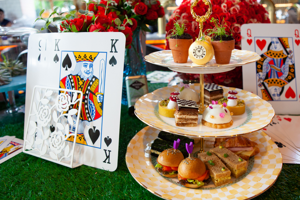 Magical,And,Colorful,Set,Of,Afternoon,Tea,In,Alice,In