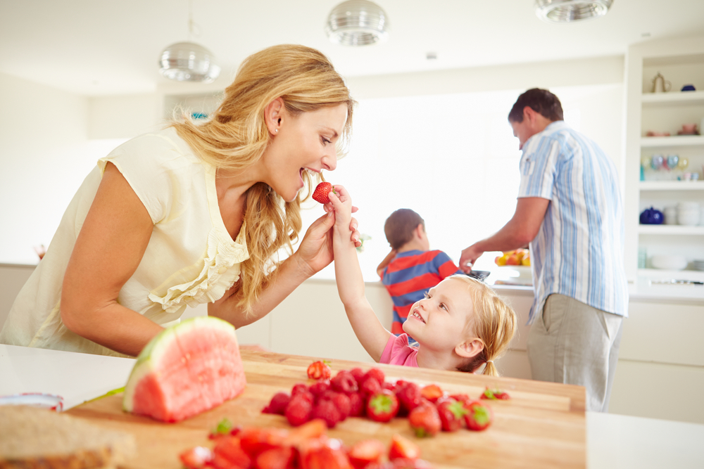 Daughter,Helping,Mother,To,Prepare,Family,Breakfast
