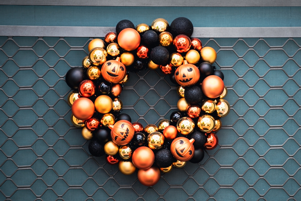 Autumn,Wreath,On,The,Front,Door,With,Orange,And,Black