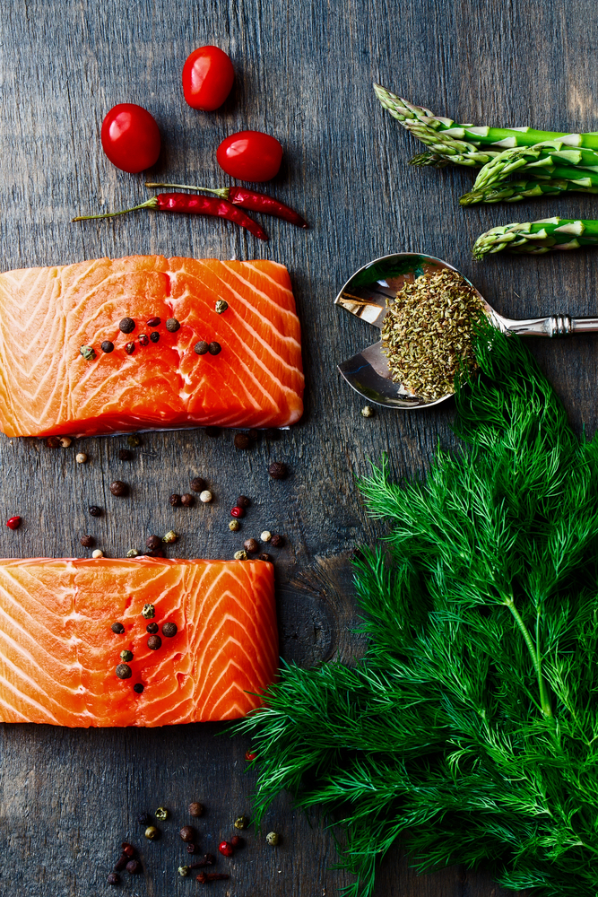 Delicious,Salmon,Fillet,With,Asparagus,And,Aromatic,Herbs,,Spices,And