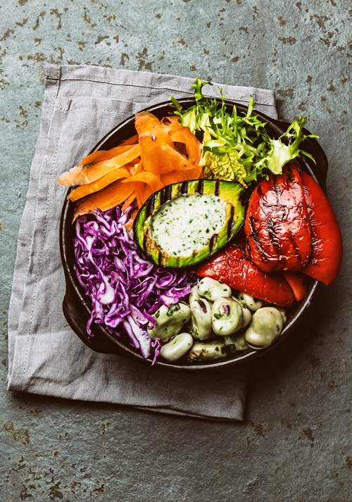 Budha,Bowl.,Raw,Vegetables,With,Beans,,Grilled,Avocado,And,Bell