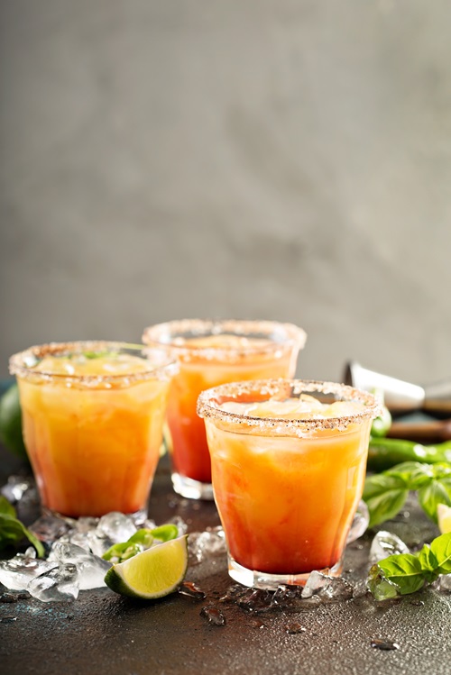 Spicy,Tequila,Sunrise,Margarita,Cocktail,With,Lime,And,Hotpepper