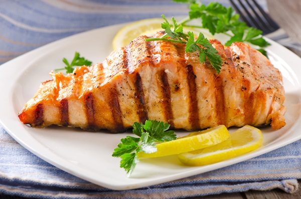 Grilled,Salmon,With,Lemon,And,Herb.,Selective,Focus