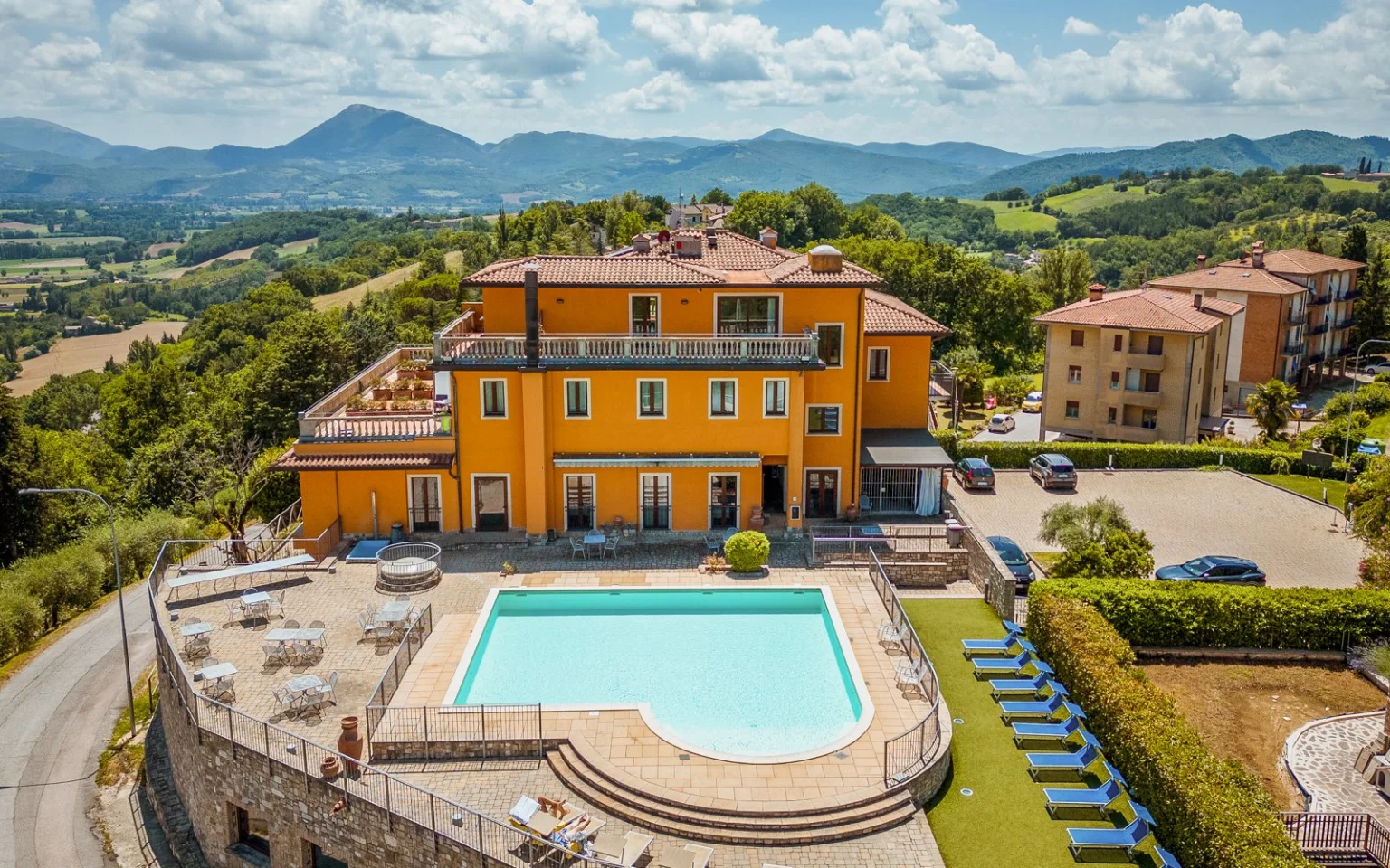 01_italie_montone_hotel_fortebraccio_01