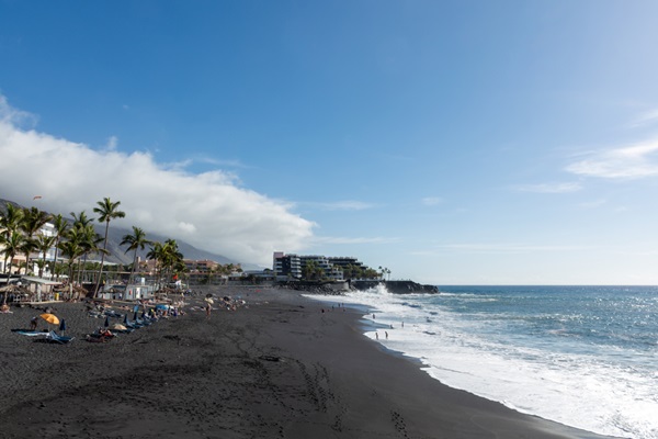 Black,Lava,Sand,Beach,In,Puerto,Naos,,La,Palma,,Canarian