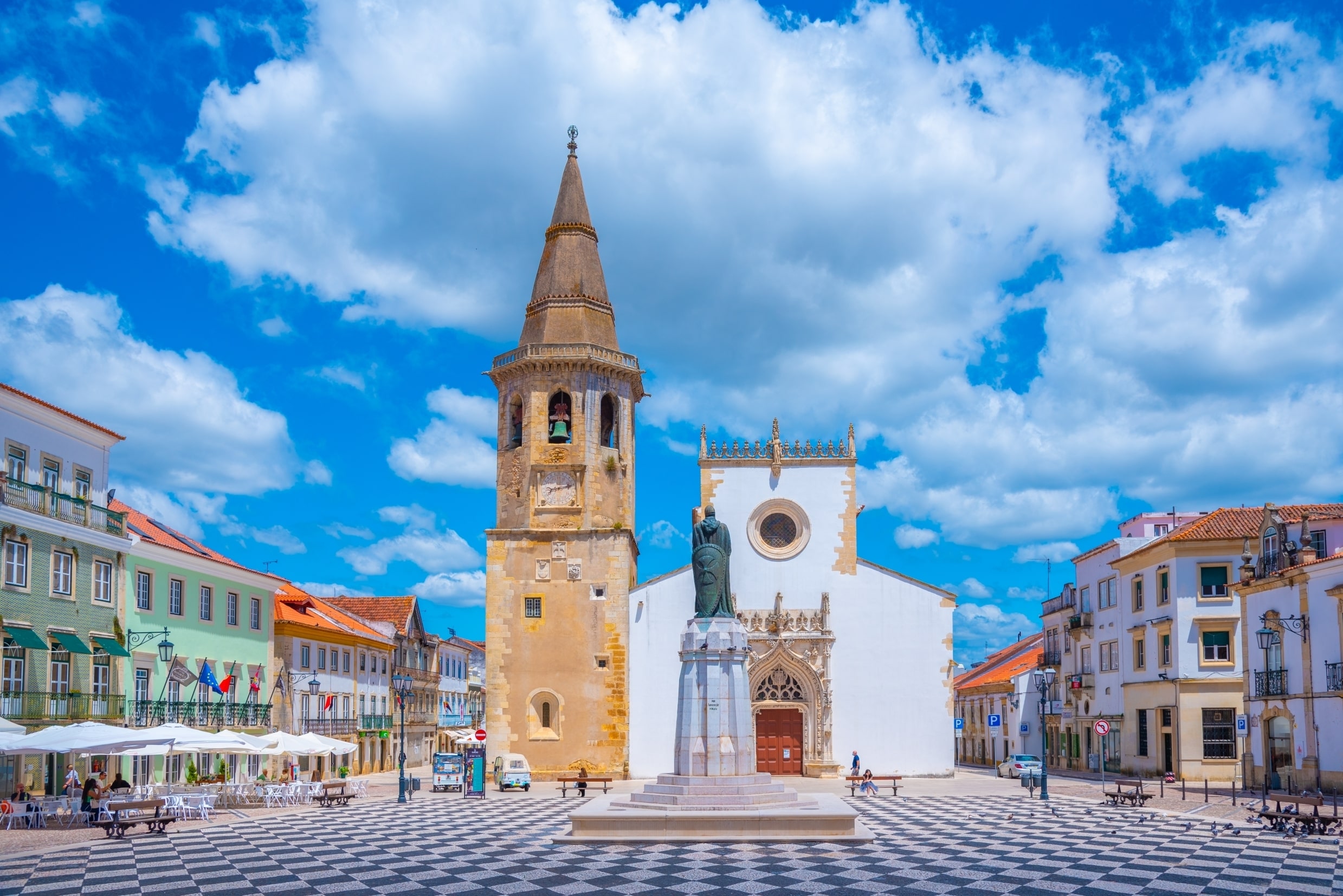 tomar_Church of Sao Joao Batista in Tomar, Portugal._shutterstock-min