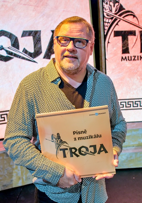 TROJA_krest_LP_8
