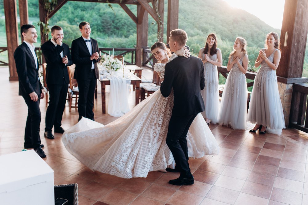 The,First,Dance,Of,The,Young.,The,Bride,And,Groom
