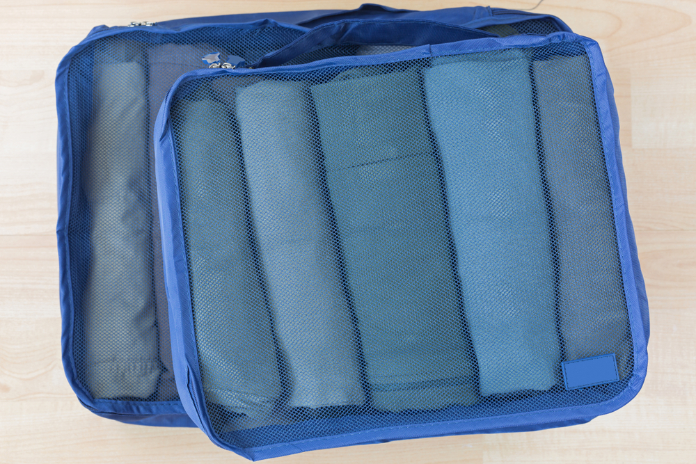 Cube,Meshed,Bags,With,Rolled,Clothes,,T-shirt,,Pants.,Set,Of