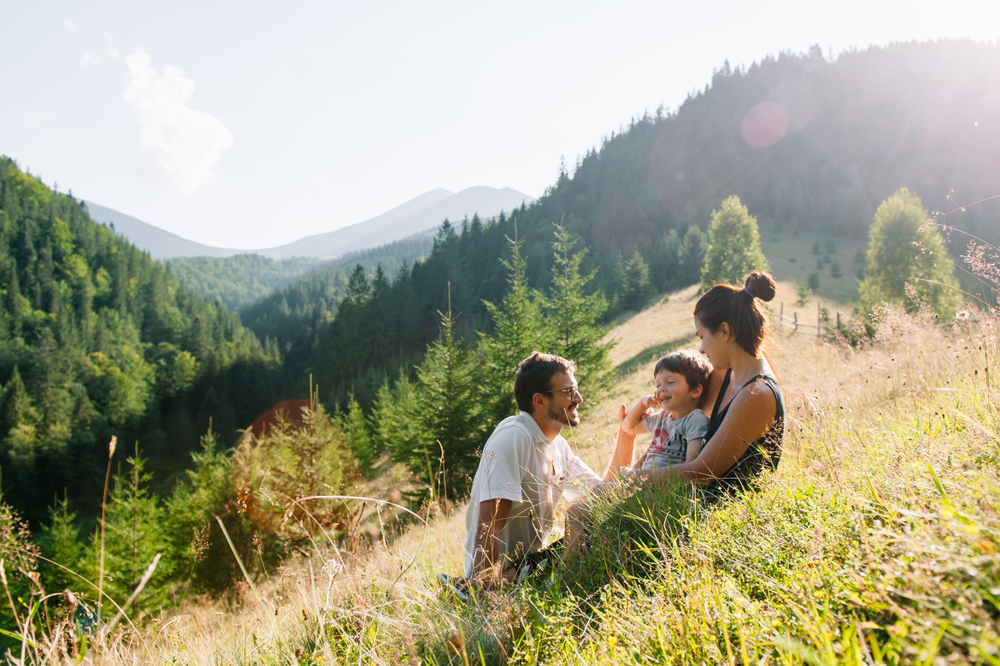 Young,Mom,With,Baby,Boy,Travelling.,Mother,On,Hiking,Adventure