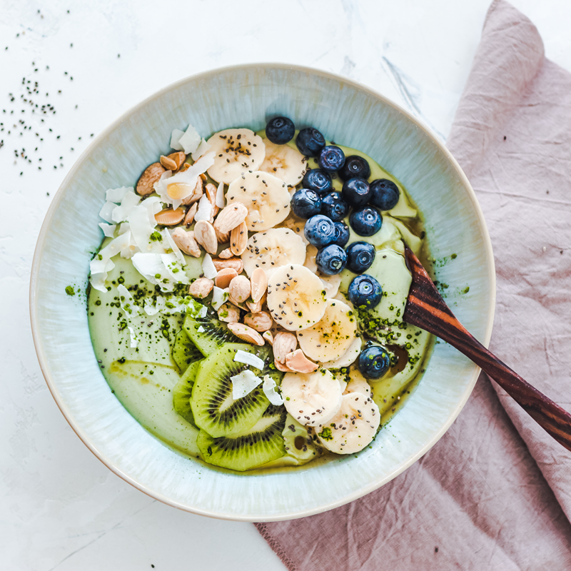 Ovocná smoothie bowl