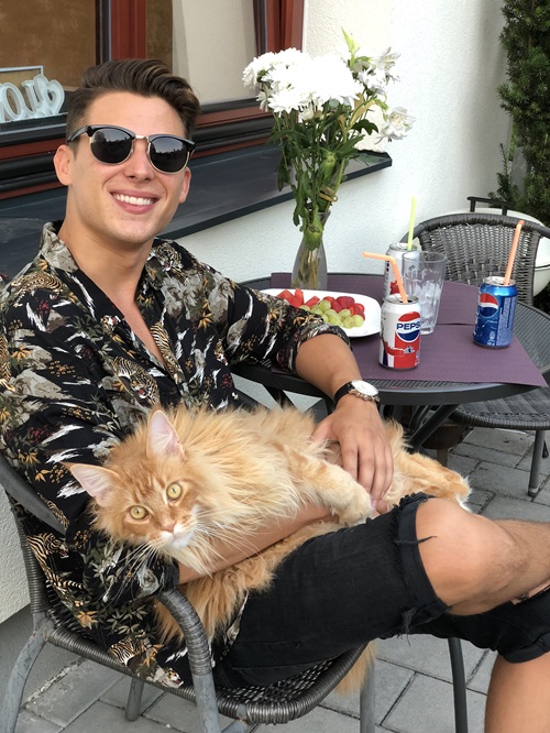 Sebastian a kocka3