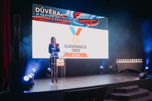 Moderátorka Daniela Brzobohatá při předávání cen NDZ 2024