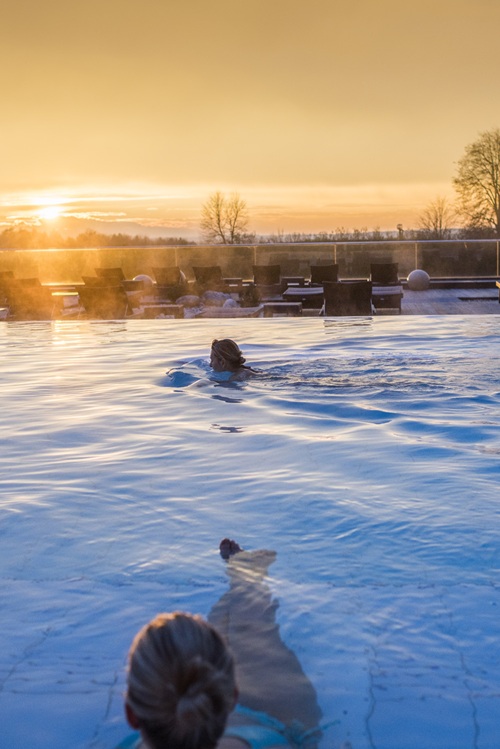 Pleasure pool 1000