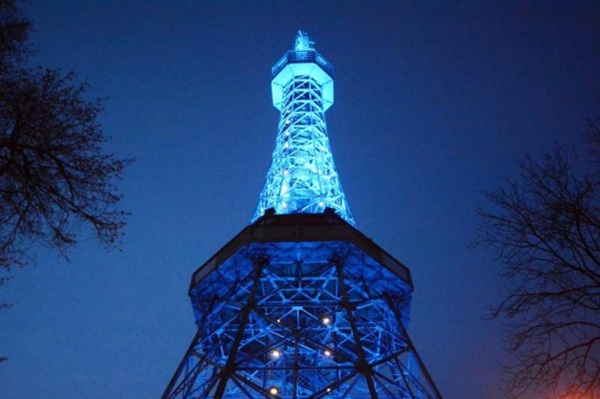 modrá Petřín