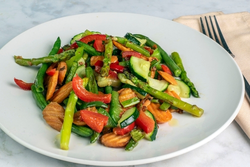 Plate,Of,Sauteed,Asparagus,,,Peppers,,Green,Beans,And,Carrots