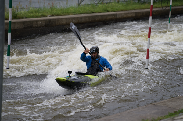 Vavřinec Hradilek předvedl slalom ve vypouštějícím se kanále