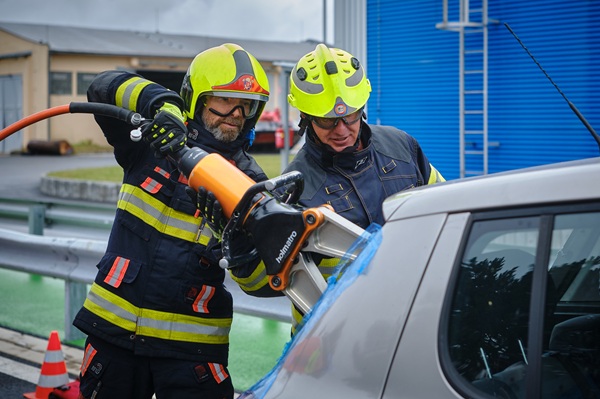 ZONY-740-M