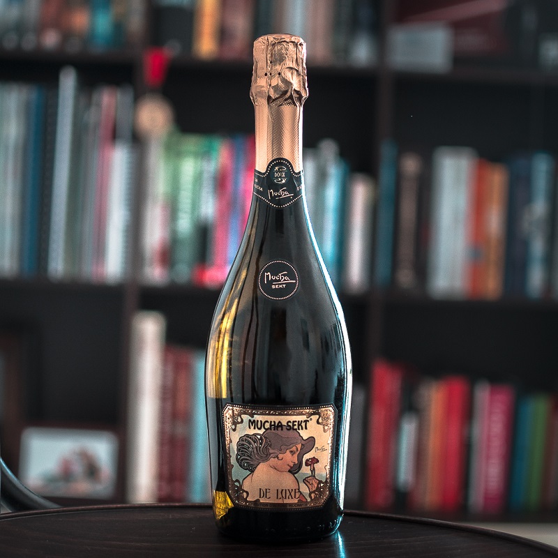 Mucha_Sekt_De_Luxe_Doux